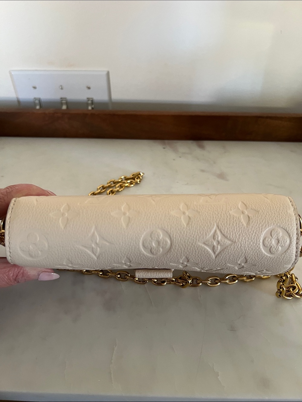 Louis Vuitton Genuine Wallet On Chain Métis in Crème - Picture 6 of 15